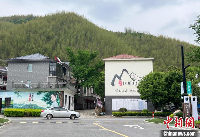 新川村景象。 潘旭临 摄